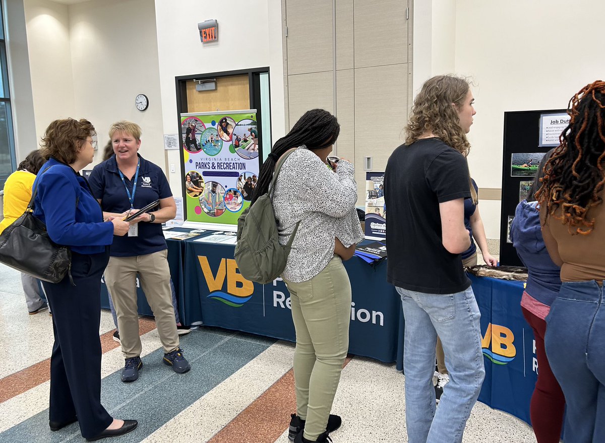 VBParksGuy's tweet photo. The @VBParksRec Job Fair in full swing at Bow Creek Rec Center. Swing by until 7pm to learn all about the numerous indoor and outdoor positions available. Make a difference in your community this summer, have fun, gain skills, and earn at a min $15/hr! https://t.co/oquXsmIJ3M