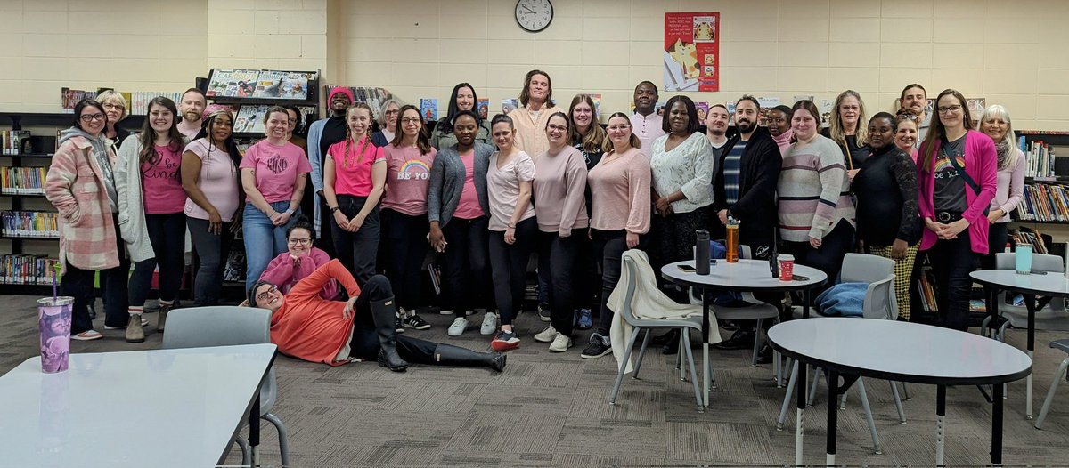 Standing together and wearing pink to support Kindness and Anti-Bullying. 🩷 🩷 🩷 #ocsbPinkShirtDay #ocsbBeCommunity #ocsbKindness @PrincePeaceOCSB