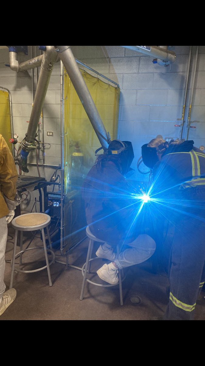 Dr. George Johnson School tweet media