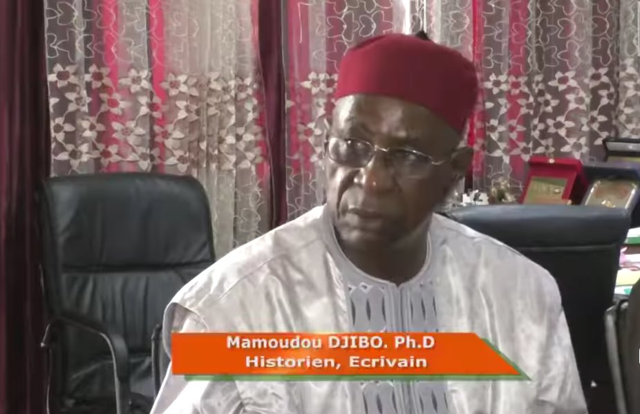 colonelabdraman's tweet photo. J'ai réceptionné ce matin des exemplaires de 4 livres publiés par PHD Mamoudou Djibo, une donation de l'écrivain historien destinée a la Bibliothèque Nationale de notre pays. https://t.co/eKNrrZ9Icx