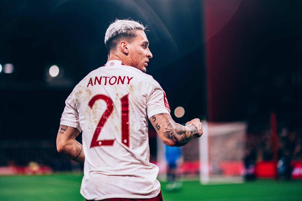 UnitedStandMUFC's tweet photo. Thoughts on Antony's performance? #mufc https://t.co/5pCKb3JGW1