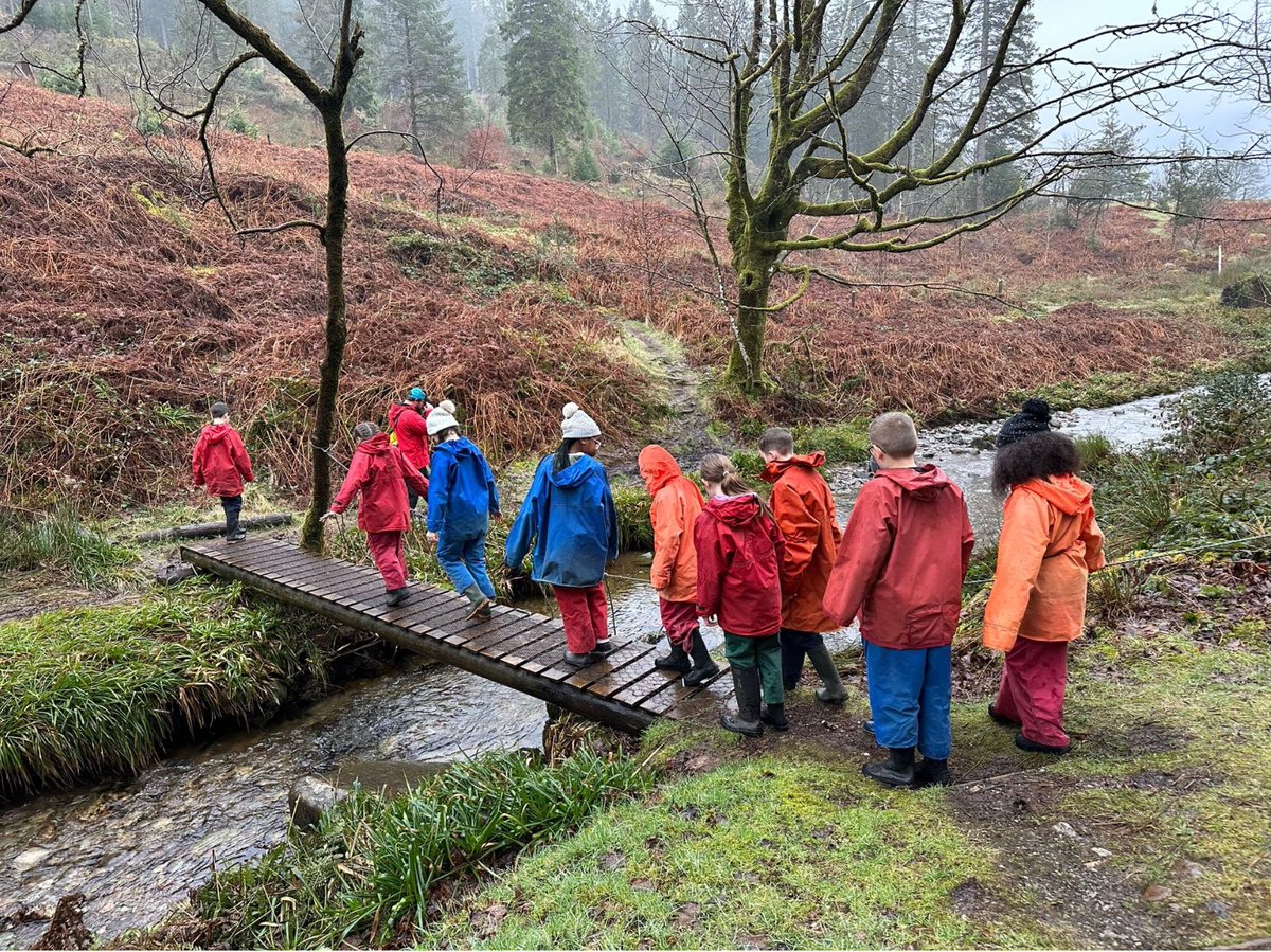 Our P6 pupils are having a great time @ArdentinnyOEC.  This is our first time at this #ResidentialSchool so we can’t wait to hear all about it. It’s been a long day for them so we’re sure they’ll all sleep tonight..including the staff. #OutdoorLearning @CLOtC