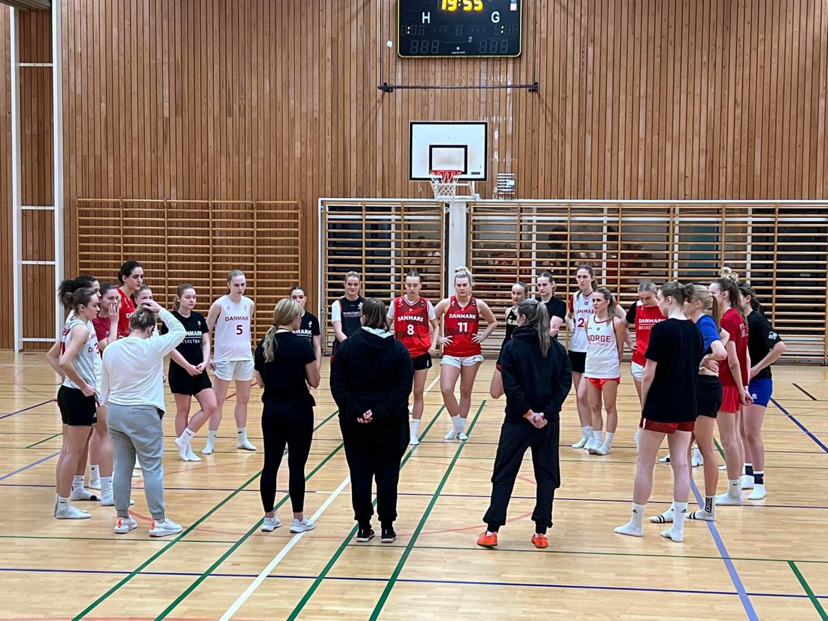 andersen_anja's tweet photo. U20W NT season has started. Another game on Thursday 💪🏀🇩🇰 https://t.co/GMpxQDDl8n