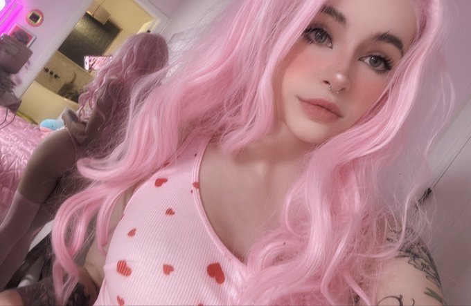 Finally just a pic of my face https://t.co/TeYfpMOi0Y