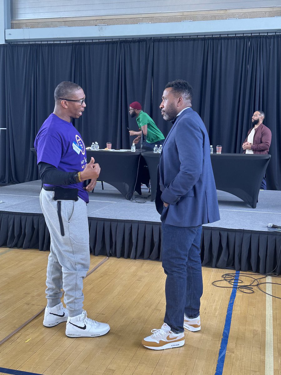 DaSean C. Jones tweet media