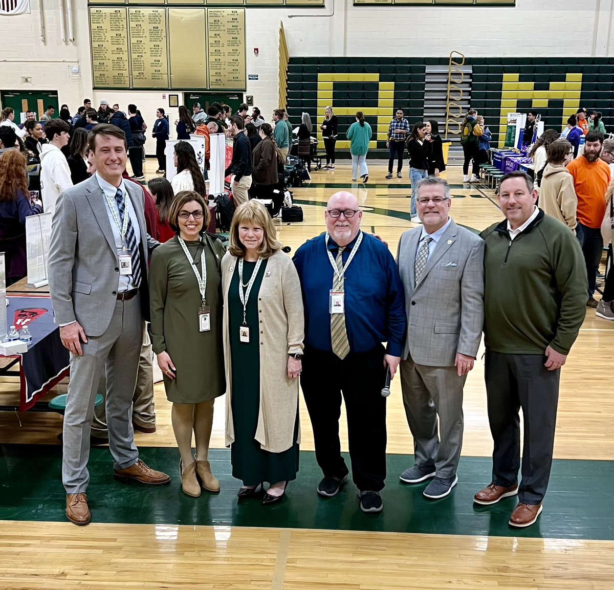 TGFarrellSr's tweet image. One the best events our @Brick_K12 District runs!!  “Brick &amp;amp; Beyond” College/Career Fair for Brick Schools. Counselor sessions, college prep support, and more. So many colleges, military, and local business represented.  Great job Guidance Departments! #BrickSchoolsProud
