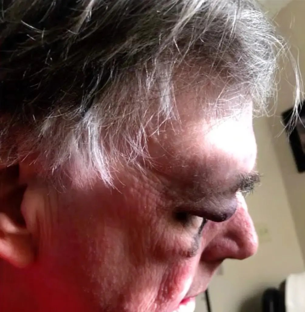 CollinRugg's tweet image. JUST IN: Substitute elderly teacher beaten by 280-pound student at Perry Meridian High School in Indianapolis.
Authorities have launched an investigation after 74-year-old substitute teacher Rob Gooding was allegedly beaten with a Chromebook.
The student was described as aโฆ
