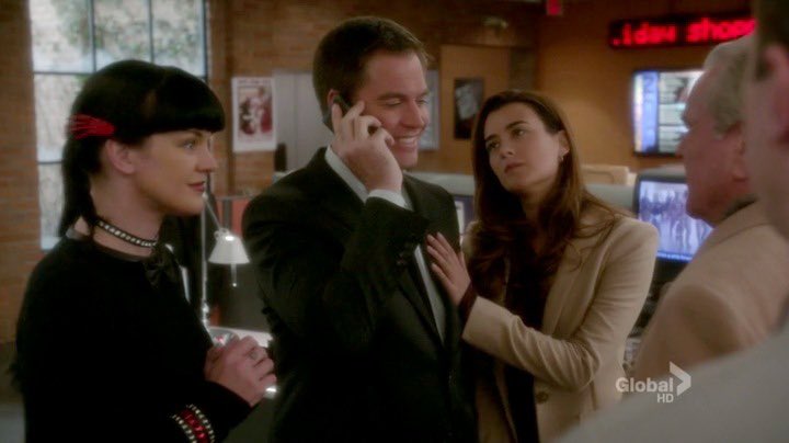 becca_sunshinee's tweet photo. i fear these two have once again become my entire personality https://t.co/tOxFBlOWzE