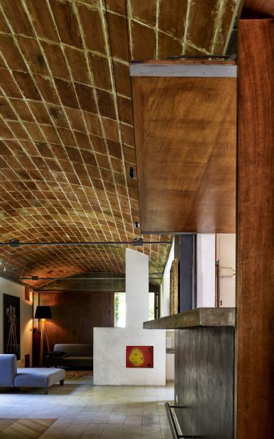 jm_buru's tweet photo. La mixtura perfecta entra la tradició del totxo i la modernitat en formigó
🔸Maisons Jaoul (1954-56)
Neuilly-sur-Seine, París
:::: Le Corbusier
📸Cemal Emden
#MiercolesEnladrillado #Arquitectura #Architecture #brick #design #lecorbu #Paris https://t.co/JntPfq7K2w