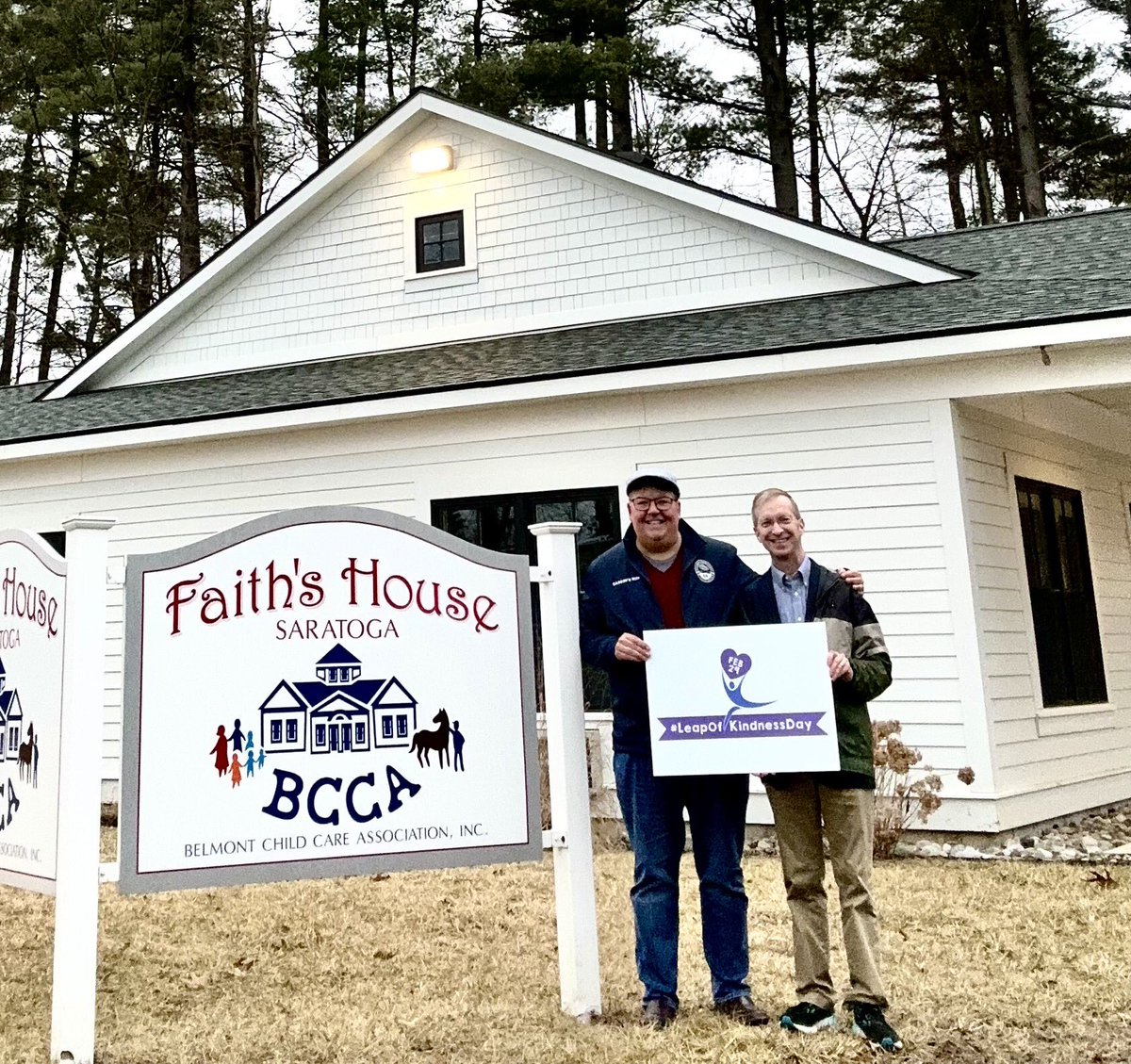 westpointtom's tweet photo. In celebration LEAP OF KINDNESS DAY,
I’m asking my friends to make a tiny donation to fund a scholarship to Faith House- Saratoga.  It costs 2k per child for summer program, so Im putting $500 up grease the wheels  but any amount will help @SaratogaChamber @bcca @westpointtbred https://t.co/saAgpZsJUt