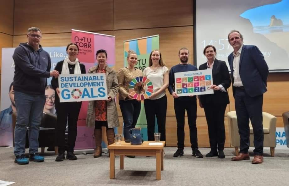 'Stories of action' revealed and discussed in @DkIT_ie today. Many thanks to @AmicitiaProject and @NiamhFlynn_ for showcasing their #SDG Advocate journeys and to @BobbyMc2014 for facilitating. A special shout out to Maeve McArdle and Mary Kennedy for organising the event.…