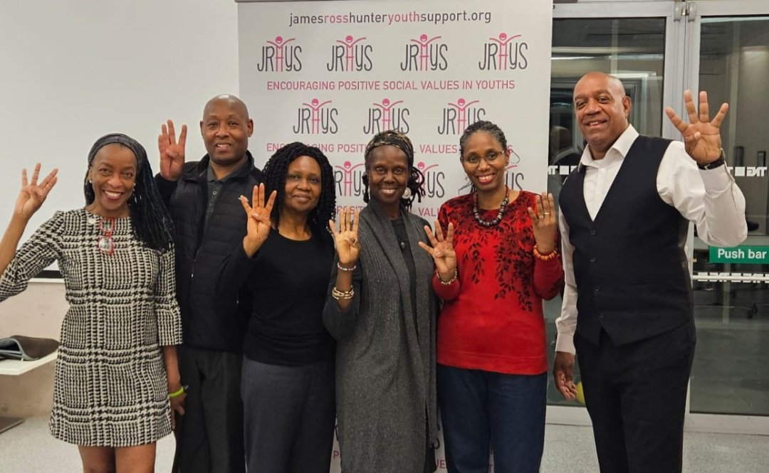 JRHYScommunity's tweet photo. Our community conversation project funded by @TNLComFund  was truly empowering this  evening.  Dr Timothy John Baptise and Rev Stephen Laurence shared #time4peace and lovely to have members of Lewisham Council educational platform dropping in too! #together 🍃🌼💪🏾💯💪🏻 https://t.co/P05dc7lvNZ