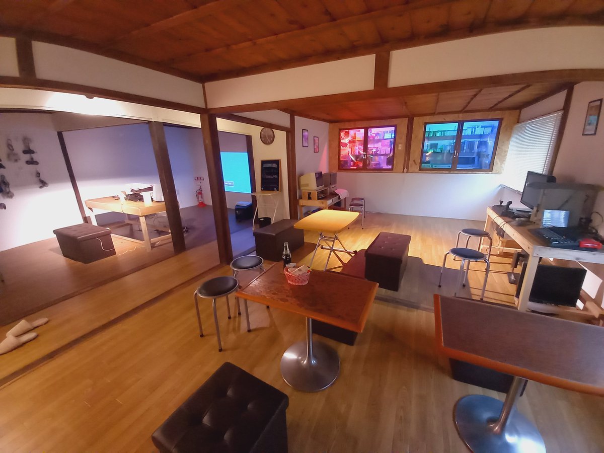 旧店舗時代からゲーム基板を預けてくれた常連さん、遠方から貴重な基板を寄贈して下さった方、その他、大切にしていたゲームソフトや沢山のグッズを持ってきて頂いた皆さん。

何も守れませんでした。
本当に、本当に、ごめんなさい。