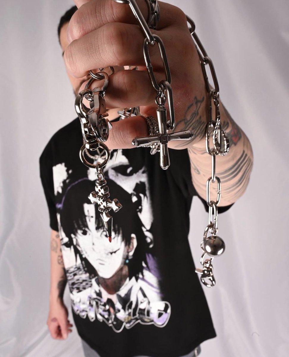 TravieWilliams's tweet photo. HxH Fans I got a lil sum for u. Kurapika’s Judgement Chain (Wallet chain) ⛓️ https://t.co/z5H8lfvFvv