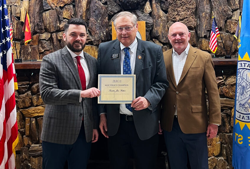 ALEC_states's tweet photo. We are honored to recognize two South Dakota state legislators as our first ALEC Policy #Champions for embodying ALEC #principles while advancing principled policy solutions in their state. ~@1eescha1k, Sen. @JimStalzer &amp; House Maj. Whip Kirk Chaffee.
https://t.co/7WAK2uBEOX https://t.co/ucO4KQxbkZ