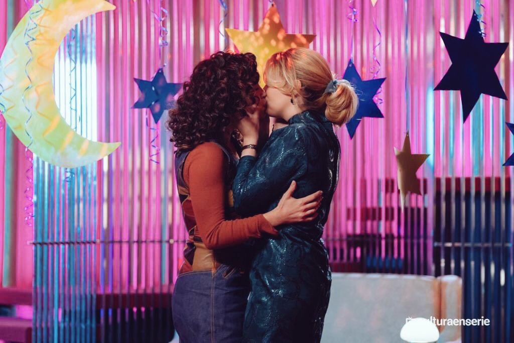 httpbabydagal's tweet photo. Y bailar juntas a la luz de la luna 🌙💖
#LuimeliaIsBack #luimelia https://t.co/0gUkJrrZ2T