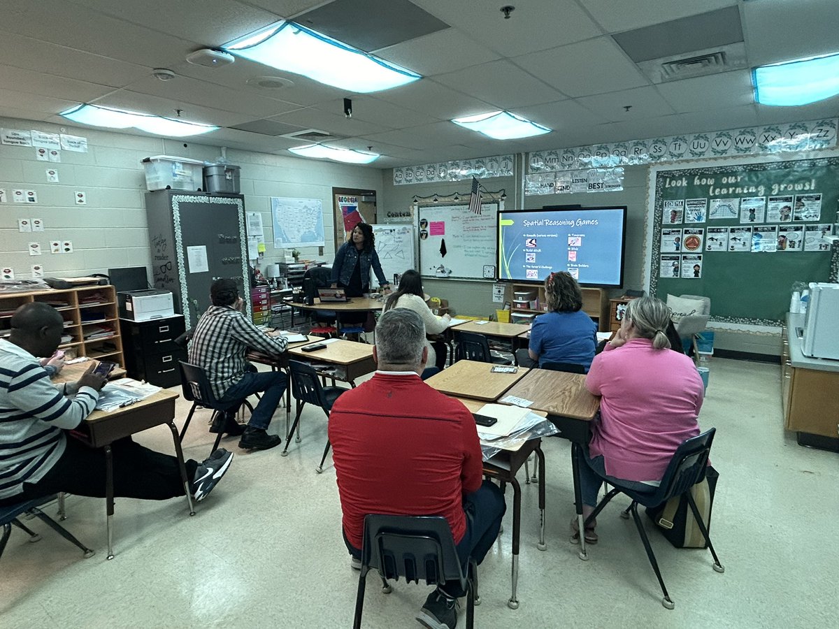 FordEScobb's tweet photo. Second Grade’s W.I.G.S. (Wonderfully Intentional Goal Setting) Night was a resounding success! Huge thanks to all our dedicated teachers and supportive parents for making the event such a great experience! https://t.co/Sr96HajSWw
