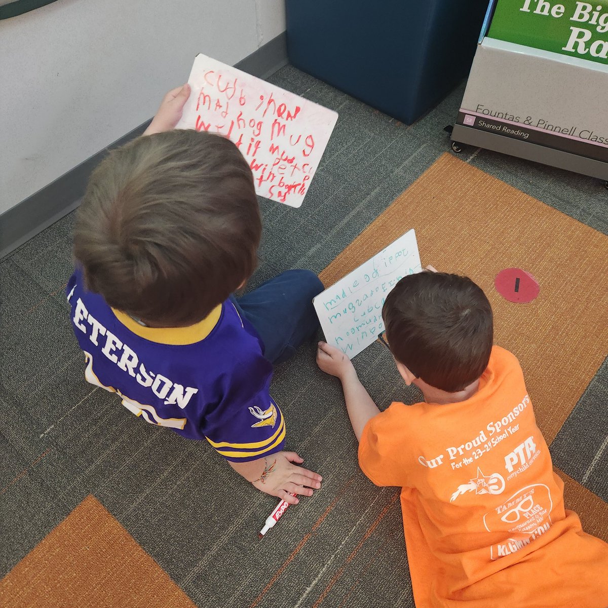 DegroodMegan's tweet photo. FLEX is Fun!
#telephone #playislearning #CVCwords #readwriteblend #gameshelpuslearn #teamwork #conversationsmatter https://t.co/4MvB6IT5g4
