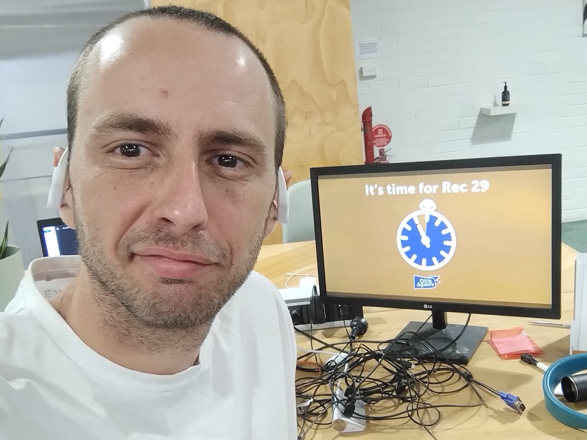 SimonKatterl's tweet photo. It's time for #Rec29, Out Agency.*
Here's where you can sign to support a new, innovative and lived experience-led mental health system.
Link: https://t.co/MI4gCoiIVh
*Also time to clean my desk, I know. @VMIAC https://t.co/UgG7JlgWSM