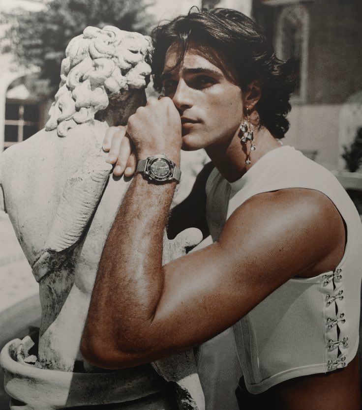 𝐄𝐓𝐇𝐀𝐍 𝐒𝐏𝐄𝐍𝐂𝐄𝐑 tweet media