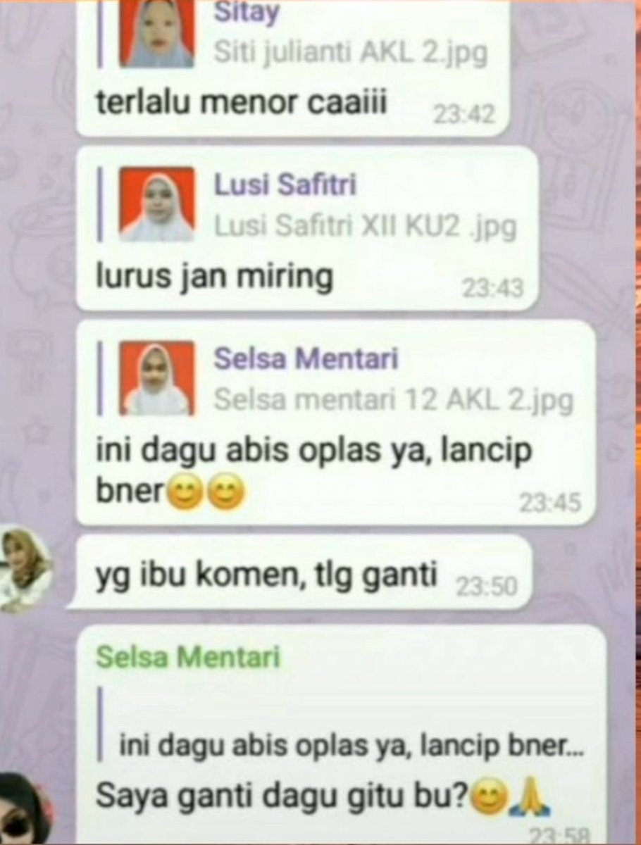 pinaaleee's tweet photo. Ibu nya merasa tersaingin banget🤣🤣

Ganti muka sekalian😭😭

- a Thread - https://t.co/kRQqp2Sz9J