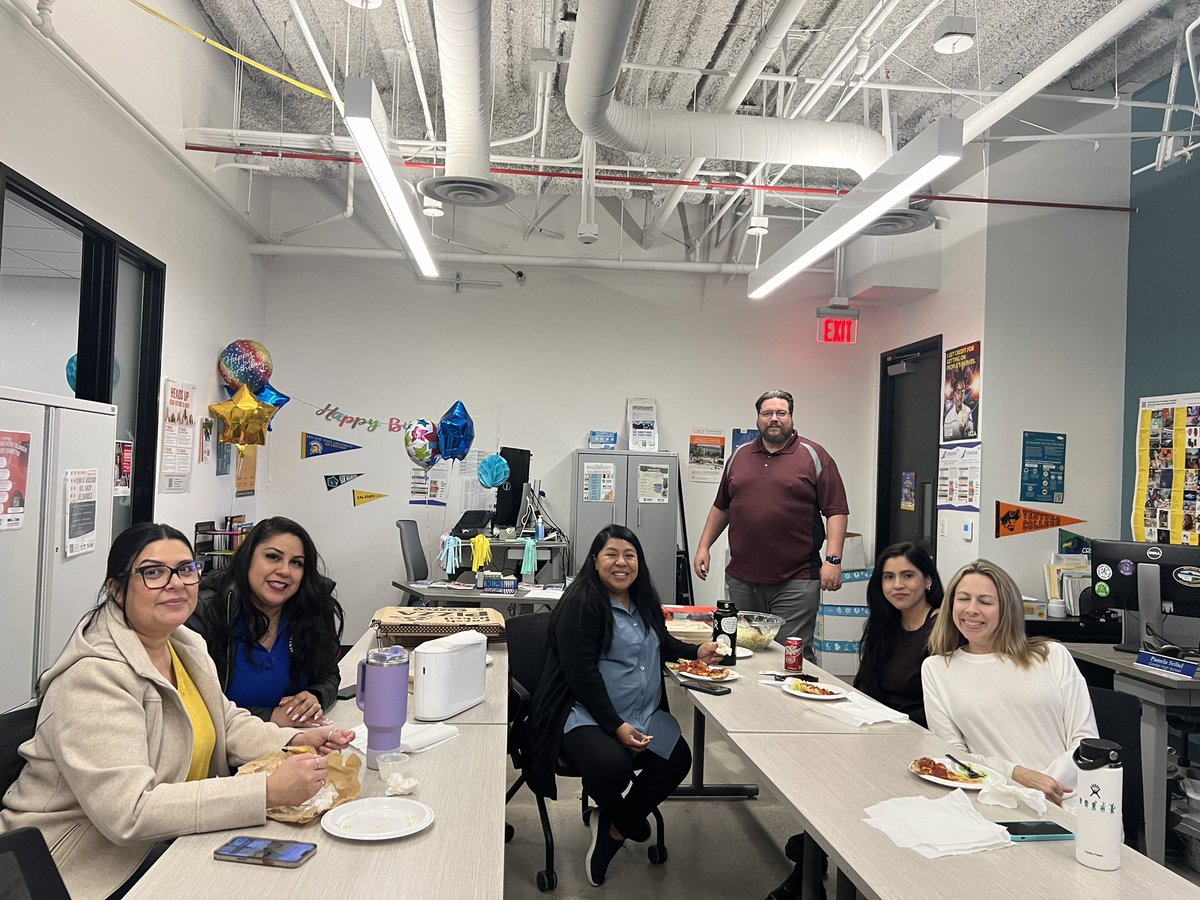 chs_condors's tweet photo. ๐๐ Yesterday, we celebrated our Guidance Tech, Tania Tolteca's birthday at the Condor HS office! ๐ As a key player in our intake/onboarding process, Tania shines brightly. Here's to her continued success & a future as a guidance counselor! #CondorsSoar ๐๐ https://t.co/5TWBv2UIVW
