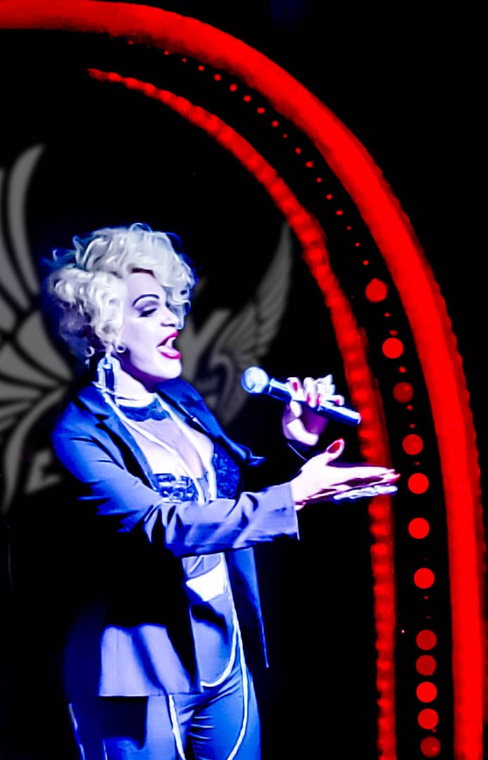 HOY NOCHE DE MIÉRCOLES BAR XY