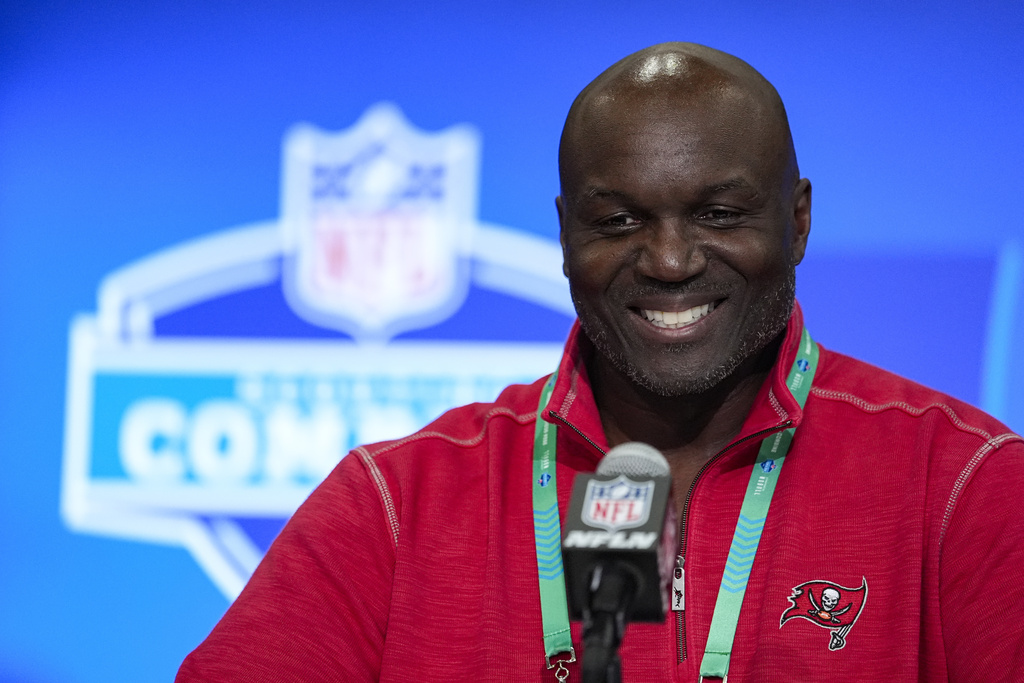 WFLA's tweet image. Bucs emphasize retaining Mayfield, Evans, own pending free agents | @WFLAKaren reports: bit.ly/49xkMhZ