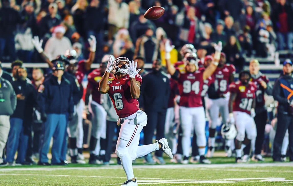 I’m extremely blessed to receive my first D1 offer from Troy University 🔴⚪️ @TroyTrojansFB @CalebDavis_TROY @Coach_NBurton @Coach_Davis15 @SidFor6