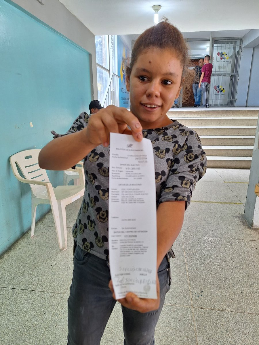 JovenesPr1meroJ's tweet photo. 📍 Portuguesa - San Genaro de Boconoito

¡Por más jóvenes decidiendo el futuro de nuestro país!

A través de nuestro equipo regional de Portuguesa seguimos sumando más jóvenes al registro y actualización de datos.

Es para @JovenesPr1meroJ una acción diaria ¡seremos más! https://t.co/YqsLQ5hE4C