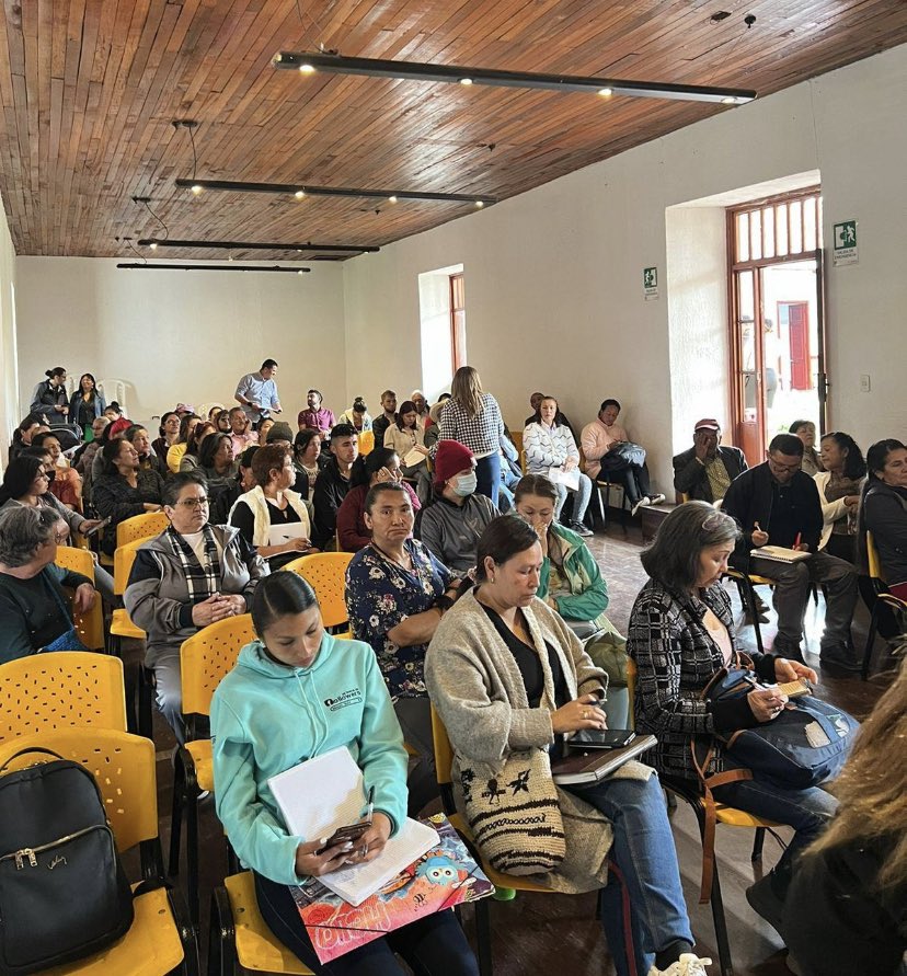 Hoy +60 asistentes en nuestra jornada ADN Emprendedor en Sibaté con oportunidades, tendencias y tips para empezar nuevas empresas; una jornada pensada para que la agenda de emprendimiento y oportunidades empresariales llegue a todos y a todas partes <a href="/camaracomerbog/">Cámara de Comercio de Bogotá</a>