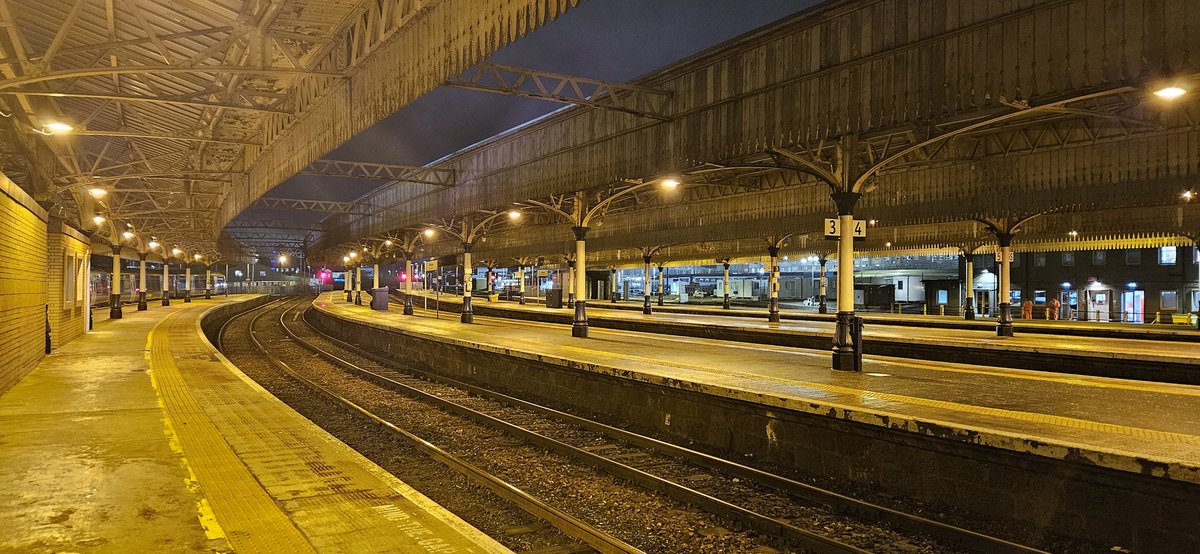markrs75's tweet photo. That part of the night when you just want to go home. #clockwatching https://t.co/ooZdxlcu9O