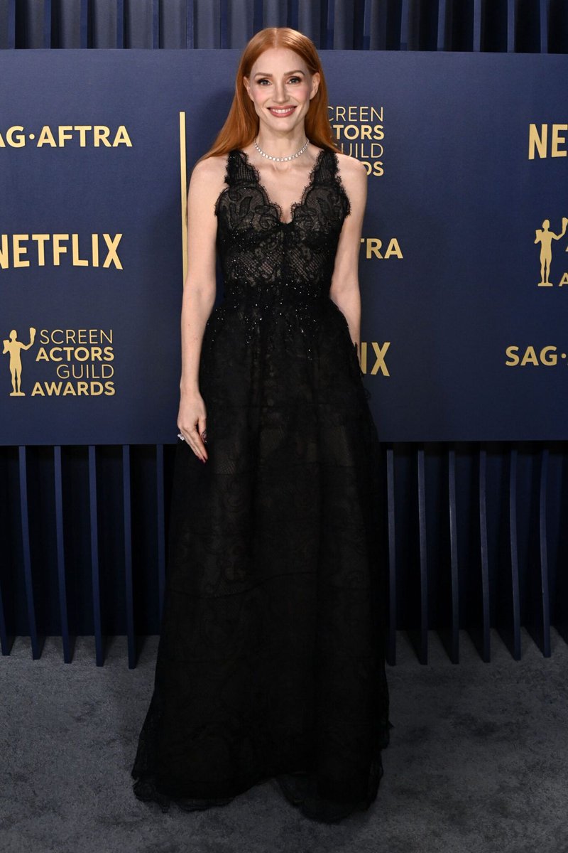glittermagazine's tweet photo. Jessica Chastain and Al Pacino Cast in 'Lear, Rex' https://t.co/g8f8STaDYO #JessicaChastain #AlPacino #LearRex https://t.co/ktWLq2enIT