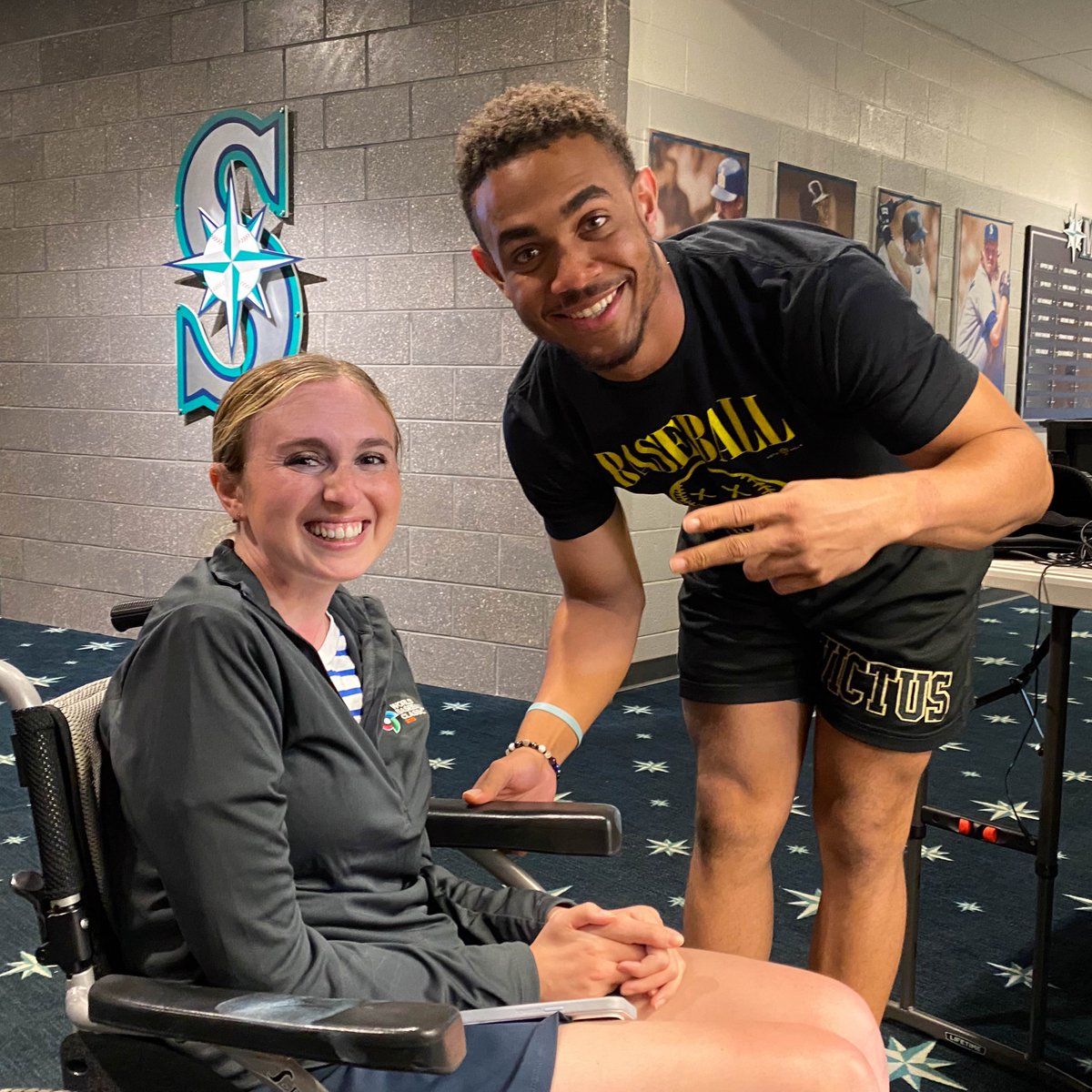 Baseball is the BEST!!! 💙

<a href="/SlangsOnSports/">Sarah Langs</a> x <a href="/JRODshow44/">Julio Rodriguez🇩🇴🦁</a>