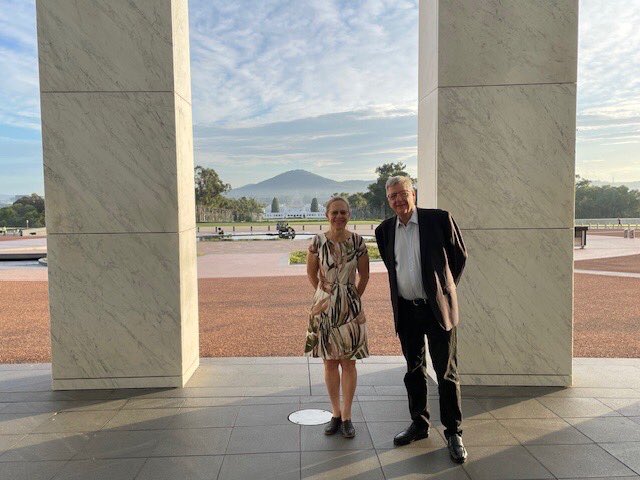 Ready for an inspiring day at Parliament House in Canberra for the Parliamentary Friends of Melanoma and Skin Cancer Awareness initiative @MonikaJanda @DrVictoriaMar @hpsoyer