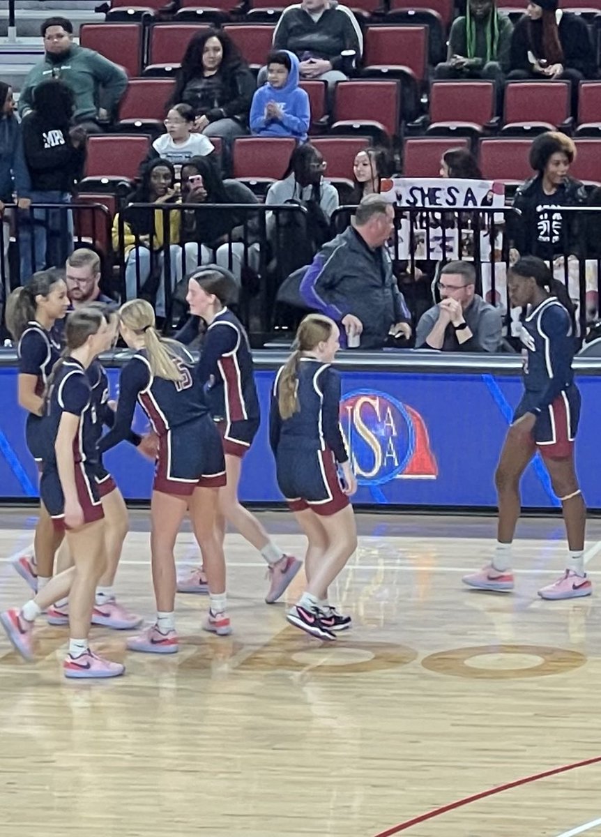 ⁦<a href="/lnsathletics/">LNS Athletics</a>⁩  Way to show up Gator Nation!  What a performance 🐊🏀!!!