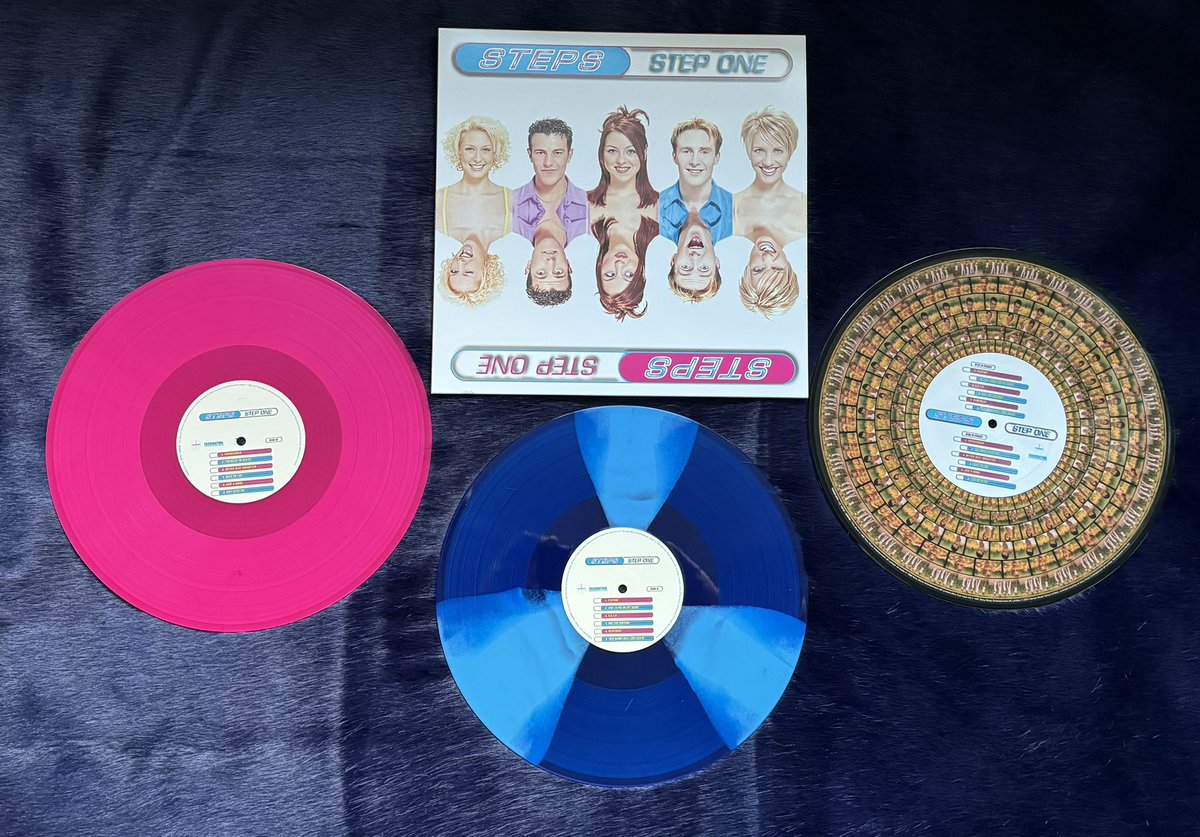 BrianYates92's tweet photo. Got all 9 of my @OfficialSteps #StepOne, #Steptacular and #Buzz vinyl and I’m so happy to have added these into my vinyl collection! 😍 https://t.co/CIo7uRHKut
