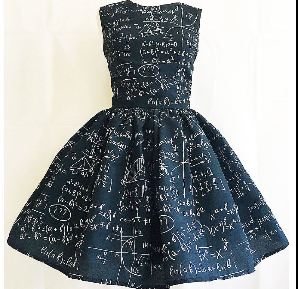 - ¿Y ella es bonita?
- No, ¡ella es hermosa!