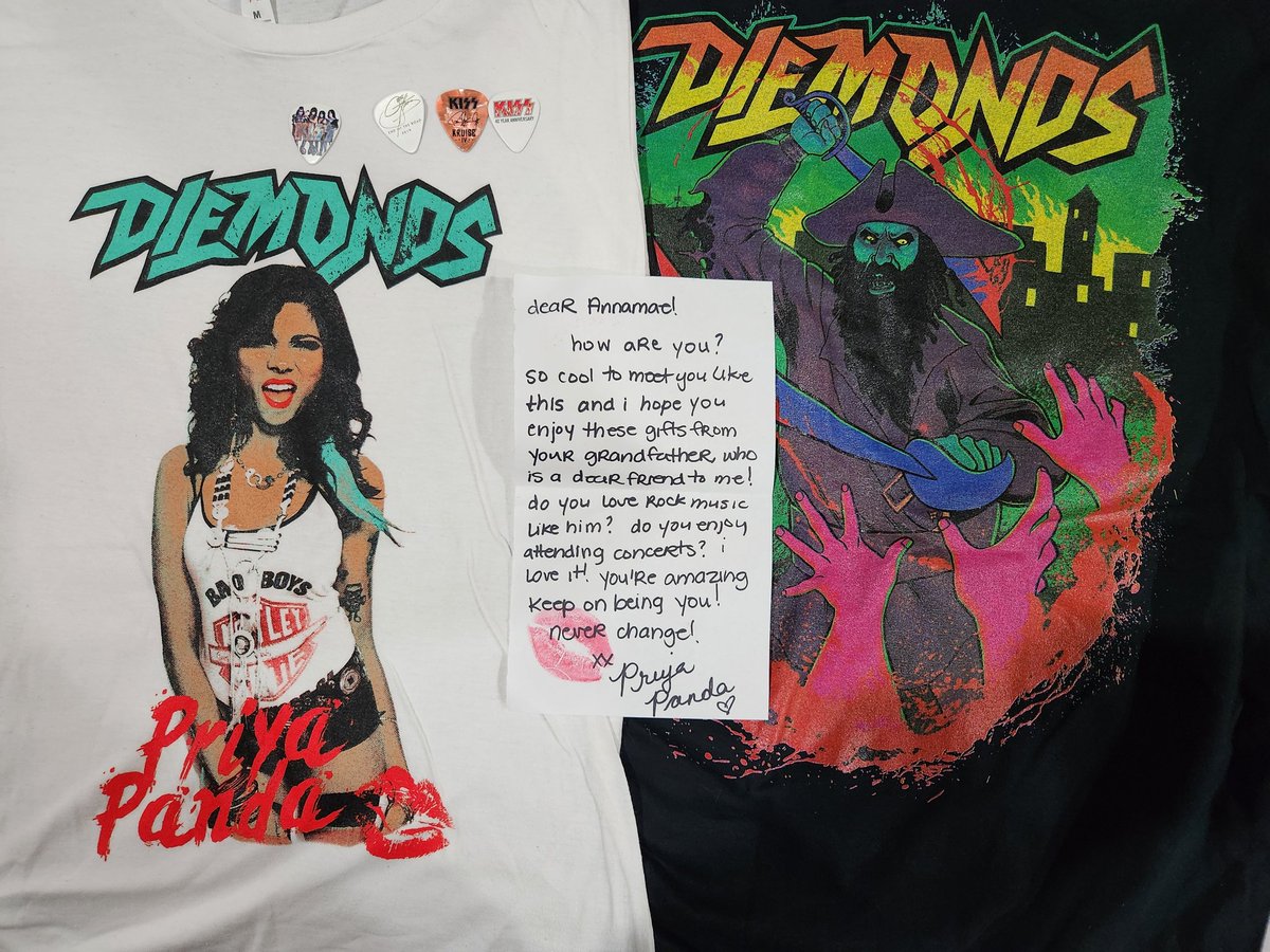 HebroRican's tweet image. @diemonds @priyapandaxo @hairnetradio1 
Who is the greatest celebrity you know? For me, the one and only #PriyaPanda. Thank you so much. This is too cool!!
🇨🇦💎⚘️😻