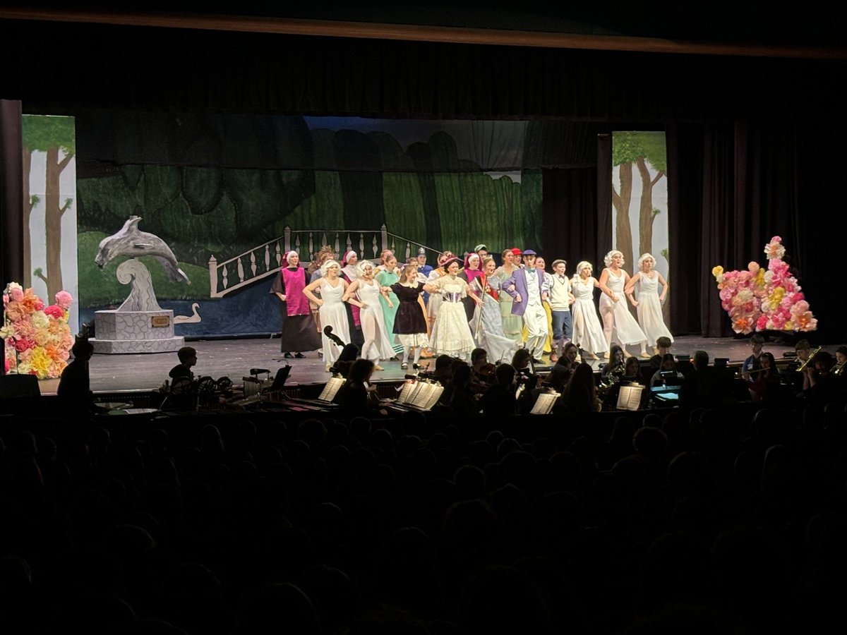 Best of luck to the cast &amp; crew of Mary Poppins this weekend!! It was so much fun to take our middle schoolers over to attend the preview! It was practically perfect 🌂🎭✨<a href="/etownPAschools/">etownPAschools</a> <a href="/EtownAreaHS/">Elizabethtown Area HS</a>