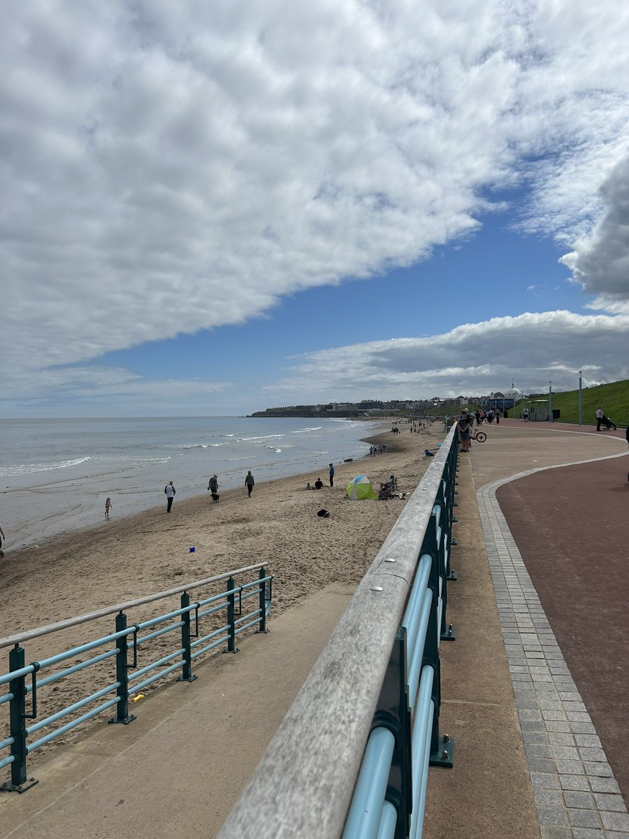 Q: where is the best place in the North East and why is it Whitley Bay?! #Northeast #whitleybay