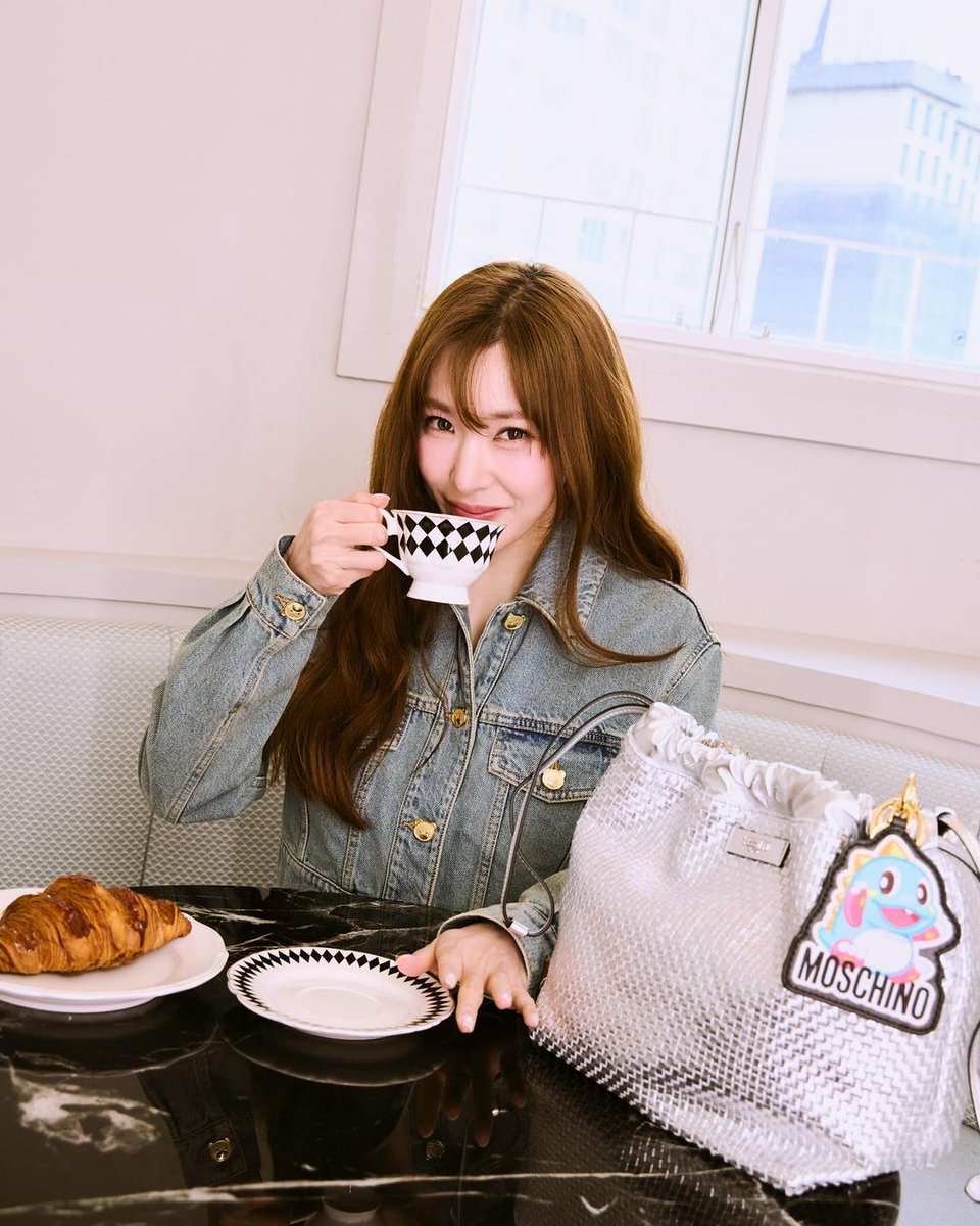 YOUNGFOLDER's tweet photo. NO ONE LIKE HER !!!  🥵 https://t.co/WsR3nNO1WH