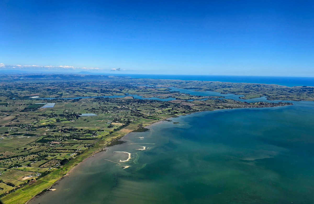 GlobalMedGMS's tweet photo. Beautiful views of the #NewZealand coast on the climb out of @AKL_Airport this morning. #travel #viewfromthewing https://t.co/2qbxxcCjSY