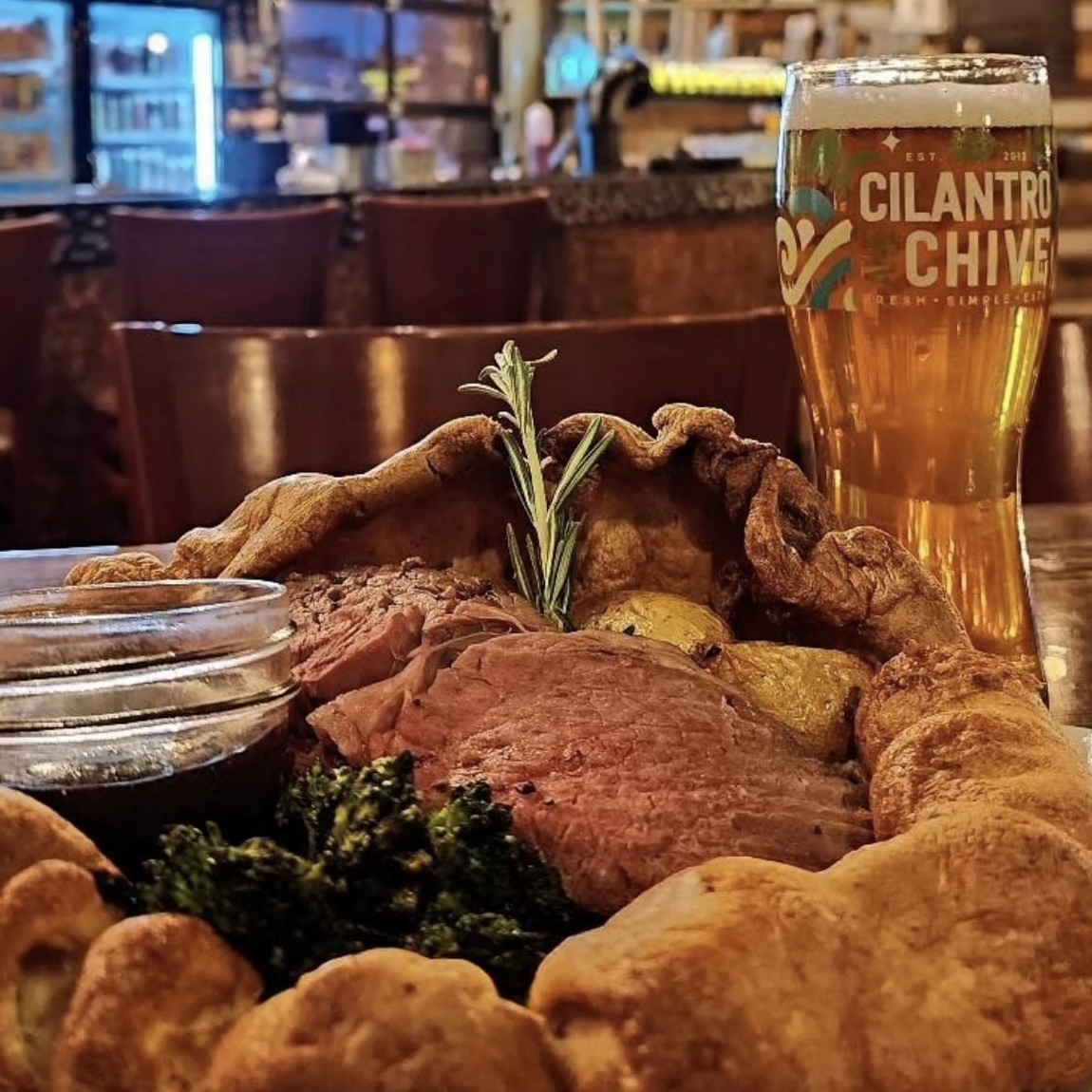 It's Wednesday, and you know what that means - 𝑷𝑹𝑰𝑴𝑬 𝑹𝑰𝑩 𝑵𝑰𝑮𝑯𝑻! On Wednesday we slow roast AAA Alberta Beef, low and slow to medium rare and slice to order. With Yorkshire pudding, baked potato tower seasonal vegetables au jus But only on at 4pm, until it's gone‼️