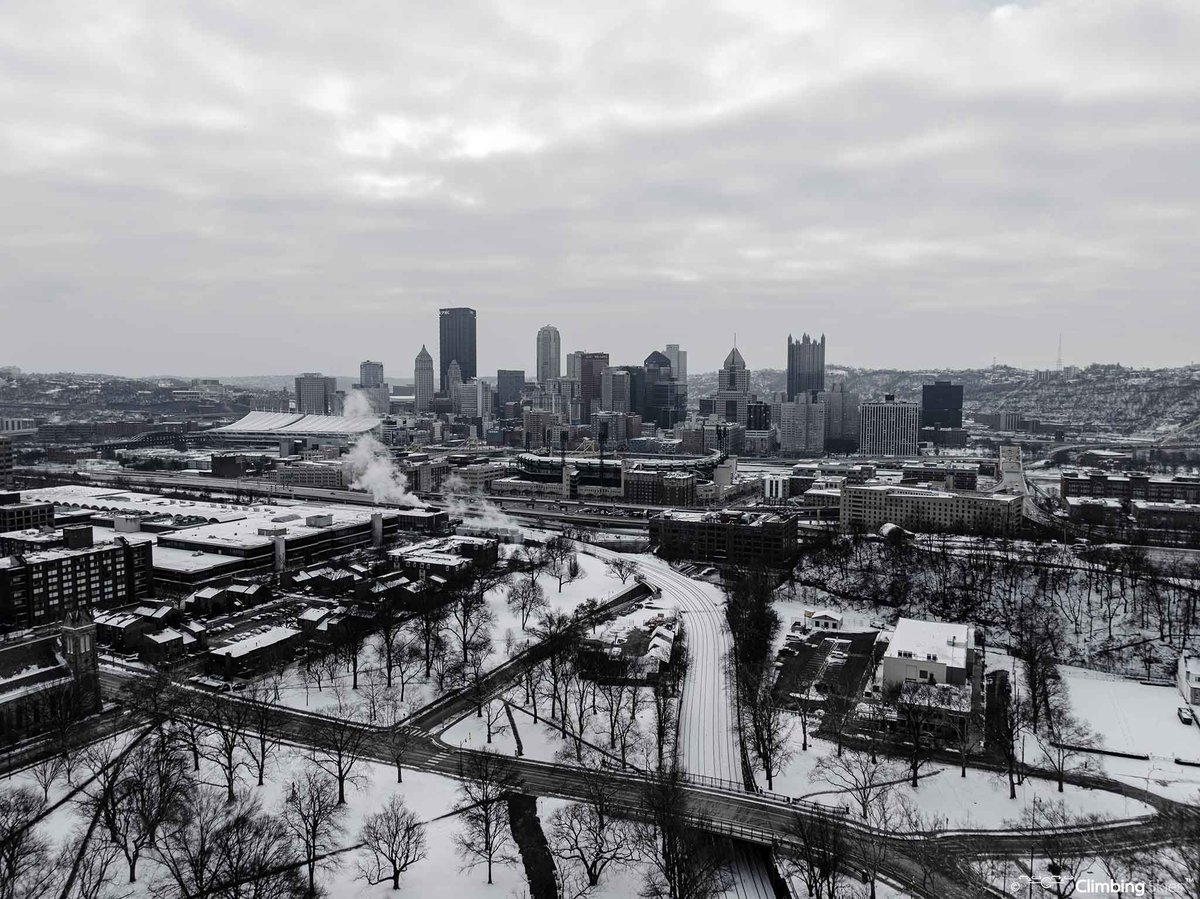 This was taken from Allegheny Commons Park near Lake Elizabeth on an overcast, cold morning in January and shows parts of the North Shore and a distant Downtown Pittsburgh.

#dronephotography #pittsburgh #climbingskies
