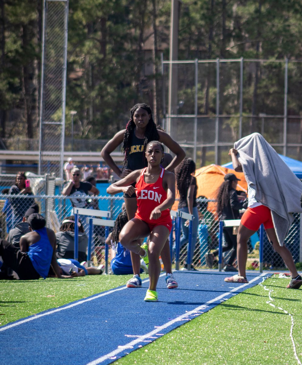 "𝚃𝚘 𝙱𝚞𝚒𝚕𝚍 𝚜𝚘𝚖𝚎𝚝𝚑𝚒𝚗𝚐 𝙶𝚁𝙴𝙰𝚃, 𝚢𝚘𝚞 𝚗𝚎𝚎𝚍 𝚊 𝚜𝚘𝚕𝚒𝚍 𝚏𝚘𝚞𝚗𝚍𝚊𝚝𝚒𝚘𝚗" 💯
.
.
#LeonTrackAndField 
#OnePride🦁