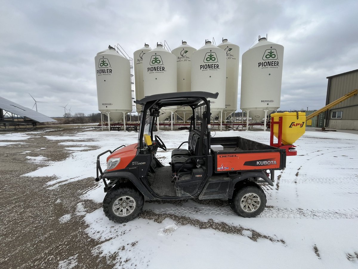 Team Bgrow now offers custom broadcast spreading. Clover, pasture mix and cover crops. Shoot me a text if you’re interested. ☘️🌱
5193819155
Feel free to retweet