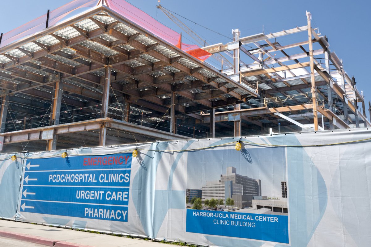 This morning, we celebrated the groundbreaking for a new 347-bed, seismically upgraded, state of the art Harbor-UCLA Hospital that is expected to be completed by 2028. (1/4)