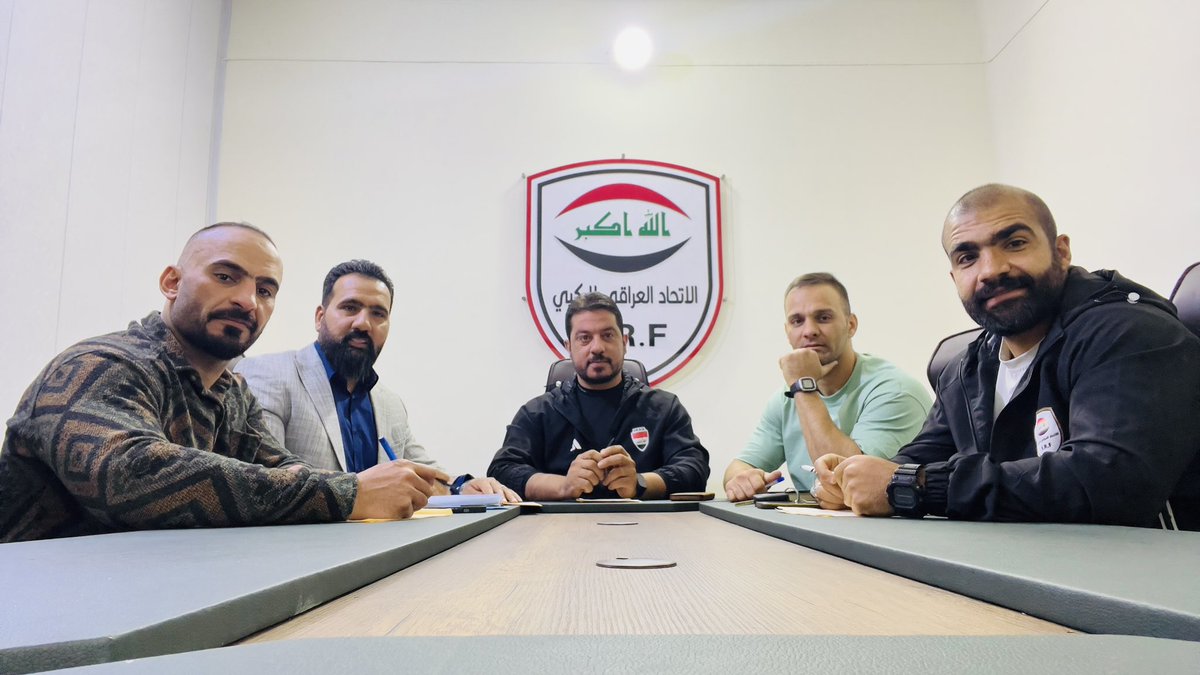 عقد الاتحاد العراقي للركبي اجتماعا مع اللجنة الفنية والتطوير برئاسة رئيس الاتحاد الدكتور فريق هزاع والامين العام محمد حنون ورئيس اللجنة الفنية وعضو الاتحاد حسين عمار  وعضو الاتحاد ومشرف المنتخب الوطني سلام كاطع والمدرب المساعد للمنتخب حسين صادق ..