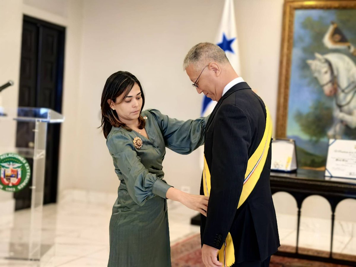 Embajada de China en Panamá tweet media